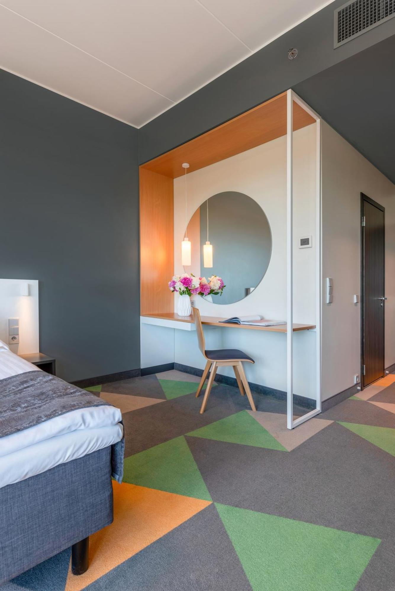 Hotel Sophia By Tartuhotels Bagian luar foto