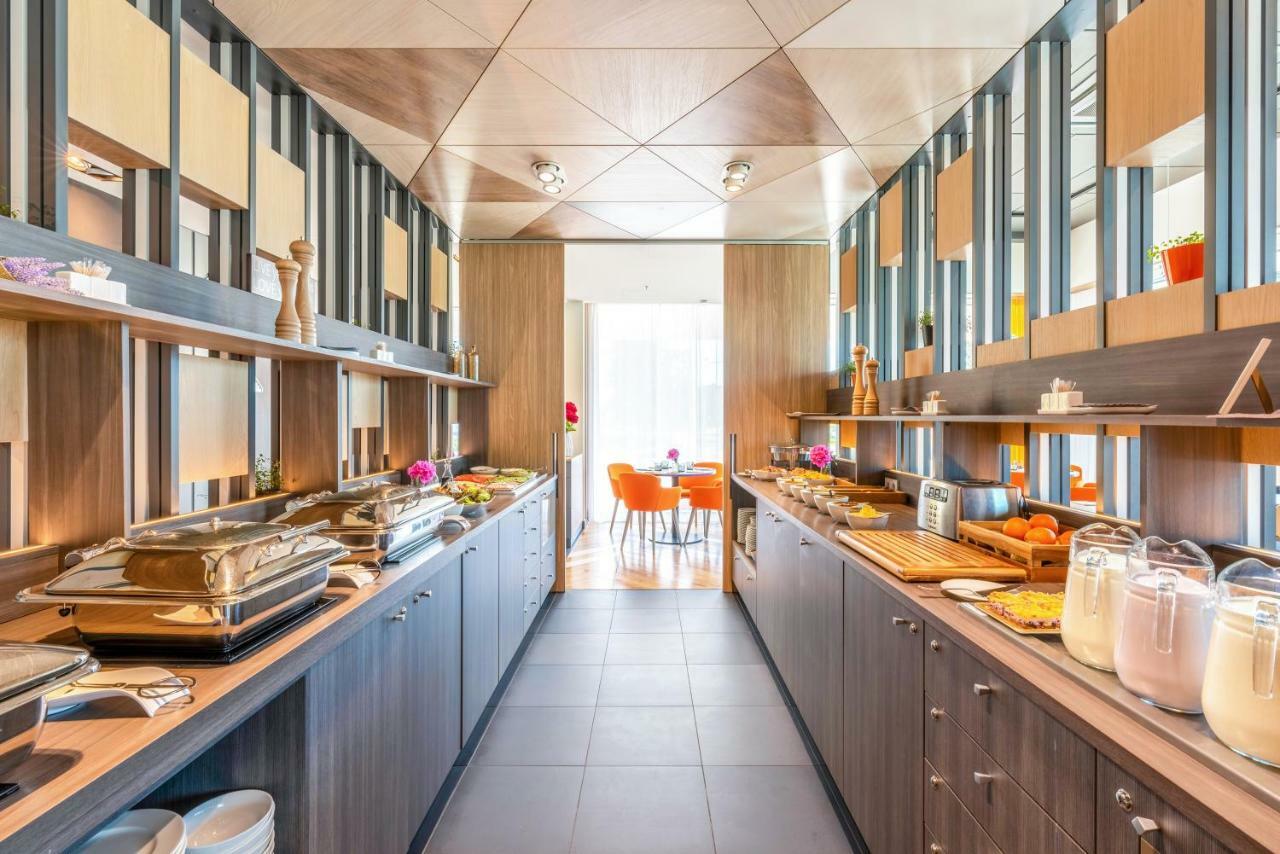 Hotel Sophia By Tartuhotels Bagian luar foto